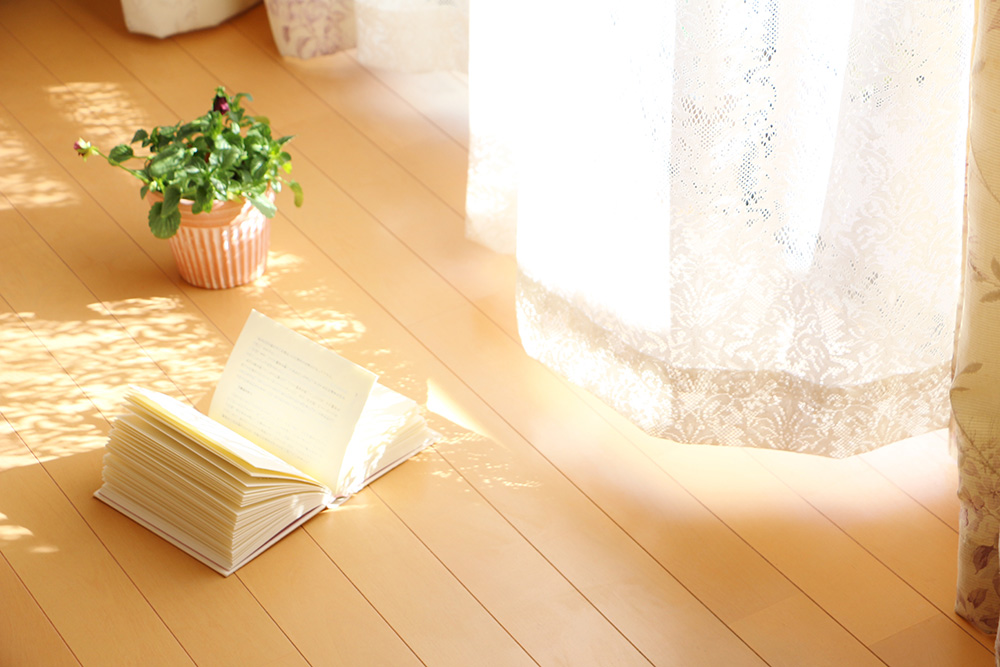 家族の仲が深まる【仲庭】のある住まい