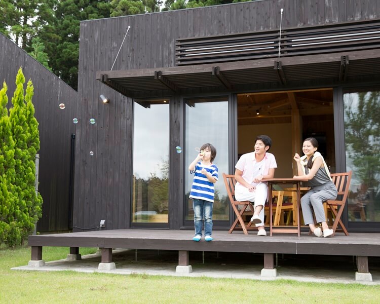 アウトドアリビングでリラックスタイム