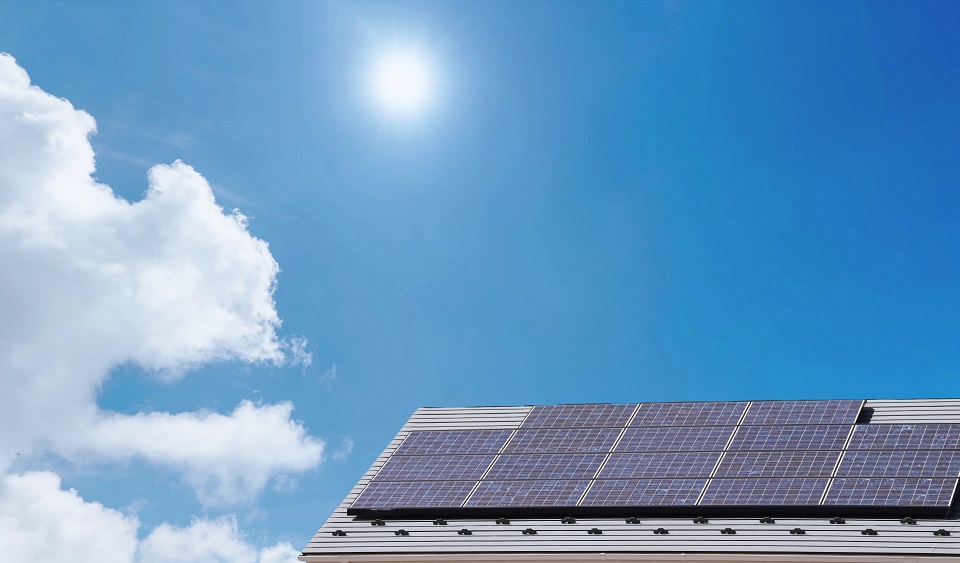 「太陽光+蓄電池」で、停電時も明かりをともす